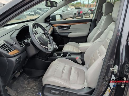 Used 2017 Honda CR-V Touring image 11