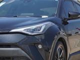Used 2020 Toyota C-HR Limited image 5