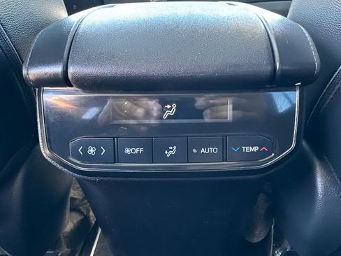 Certified 2024 Toyota Highlander XLE AWD/4WD image 24