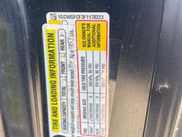 Used 2015 Chevrolet Express 2500 RWD image 16