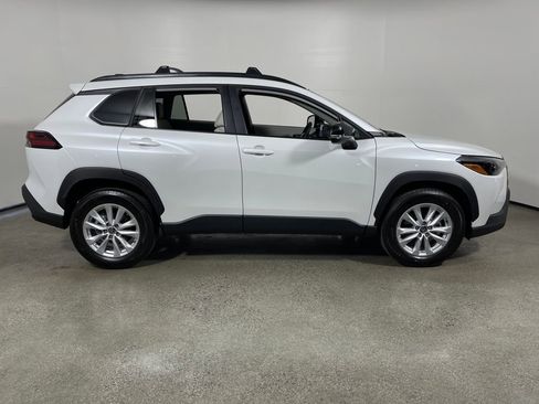 New 2026 Toyota Corolla Cross LE image 2