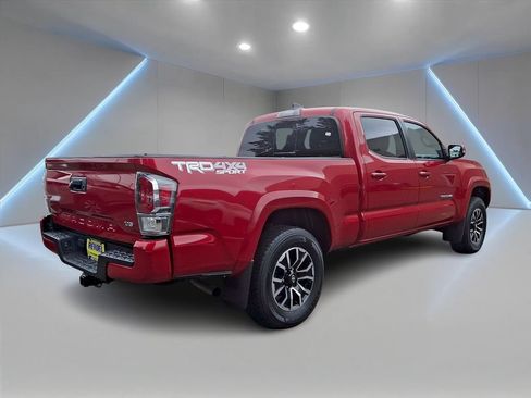 Used 2023 Toyota Tacoma TRD Sport AWD/4WD image 4