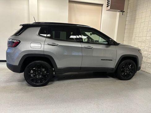 Used 2023 Jeep Compass Latitude AWD/4WD image 45