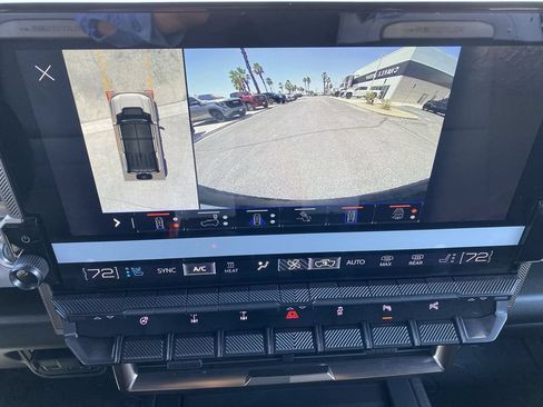 Used 2024 GMC Hummer EV 2X w/ Extreme Off-Road Package AWD/4WD image 15
