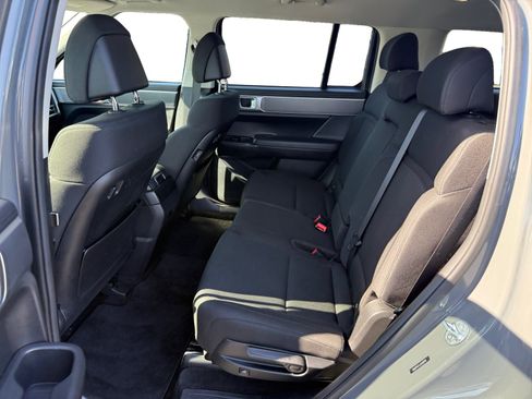 Certified 2025 Hyundai Santa Fe SE FWD image 16