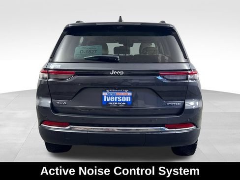 Used 2022 Jeep Grand Cherokee Limited w/ Luxury Tech Group II AWD/4WD image 10