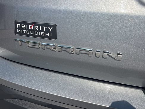 Used 2023 GMC Terrain SLE w/ Driver Convenience Package AWD/4WD image 28