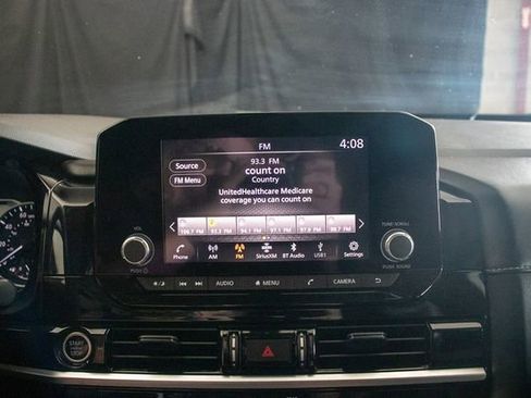 Used 2023 Nissan Pathfinder SV AWD/4WD image 33