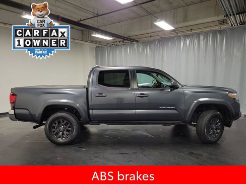 Used 2022 Toyota Tacoma SR5 image 9