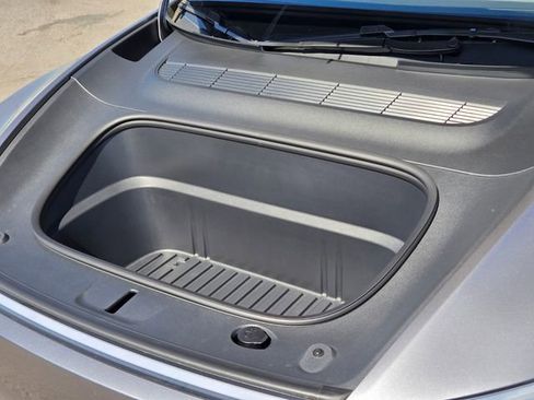 Used 2026 Tesla Model Y 2WD image 16