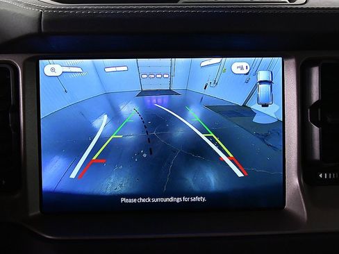 Used 2025 Ford Bronco Outer Banks image 25