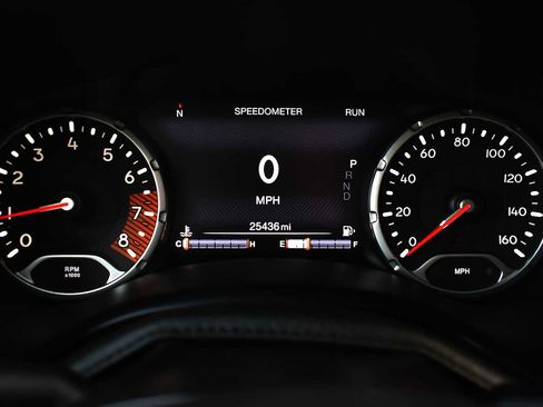 Used 2023 Jeep Renegade Latitude AWD/4WD image 12