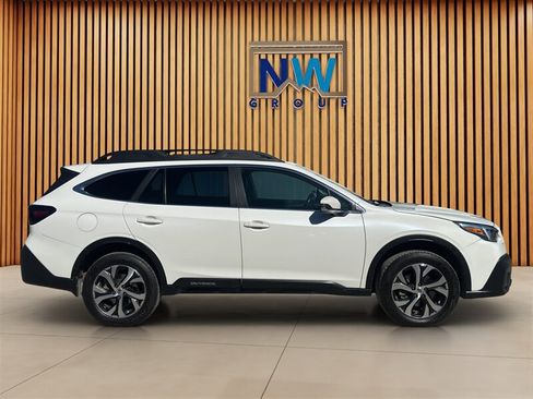 Used 2022 Subaru Outback Limited AWD/4WD image 55