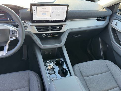 New 2026 Ford Explorer Active image 13