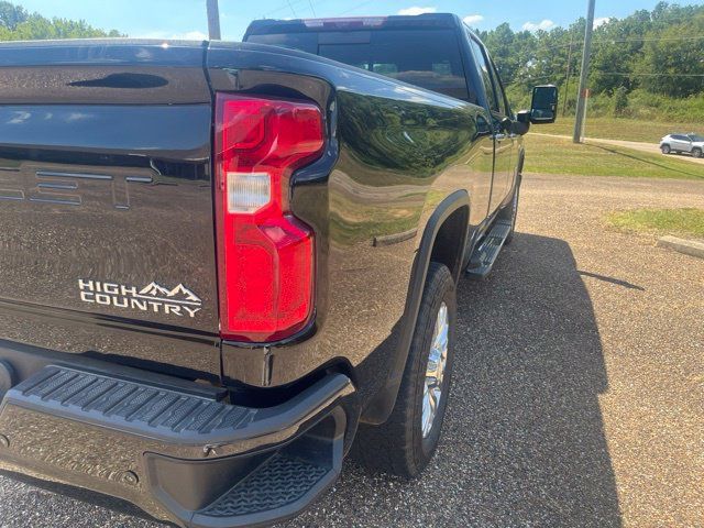 Used 2020 Chevrolet Silverado 3500 High Country w/ Technology Package AWD/4WD image 24