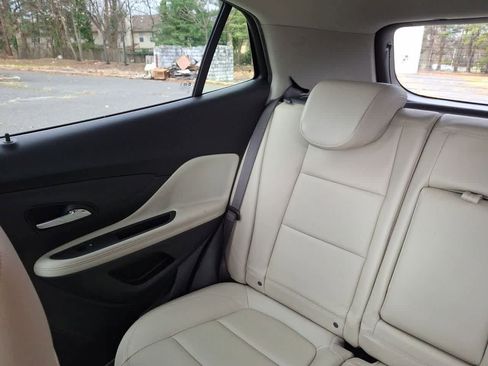 Used 2019 Buick Encore Essence image 12