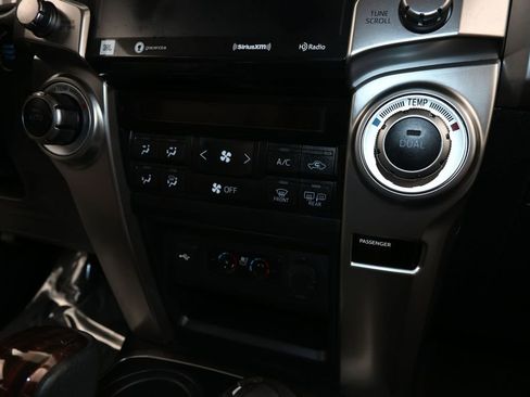 Used 2023 Toyota 4Runner Limited AWD/4WD image 21