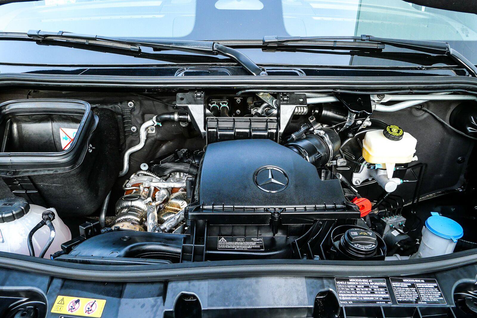 Used 2025 Mercedes-Benz Sprinter 2500 image 31