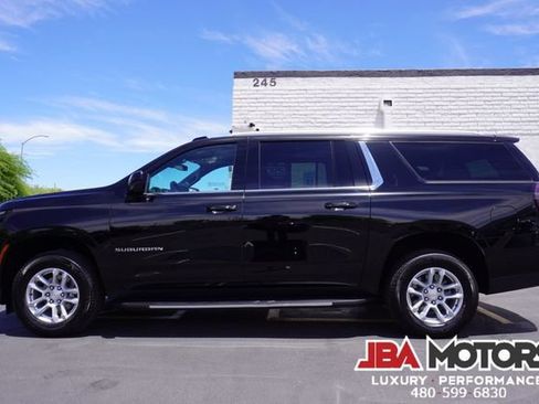 Used 2025 Chevrolet Suburban LT RWD image 12
