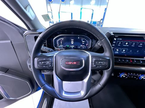 Used 2024 GMC Sierra 1500 Elevation AWD/4WD image 15