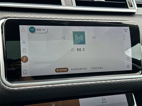 Used 2021 Land Rover Range Rover Velar S AWD/4WD image 17