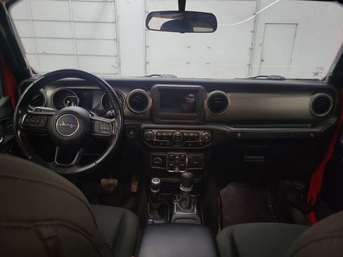Used 2021 Jeep Wrangler Unlimited Willys image 10