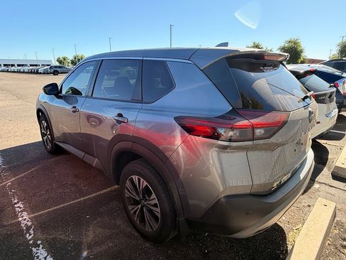 Used 2023 Nissan Rogue SV FWD image 6