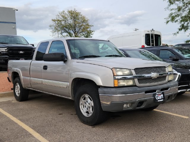 Used 2004 Chevrolet Silverado 1500 4x4 Extended Cab w/ Light Duty Power Package image 3