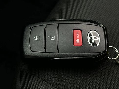 Used 2024 Toyota Tacoma TRD Off-Road image 25