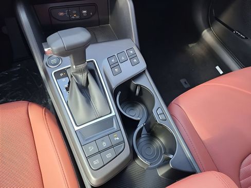 Used 2026 Kia Sportage SX FWD image 19
