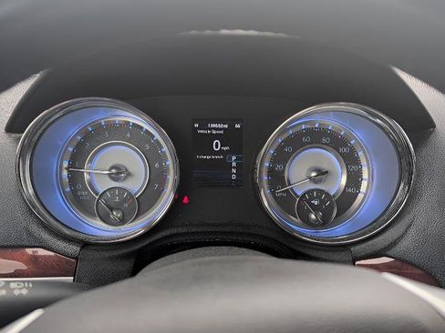 Used 2012 Chrysler 300 Limited image 11