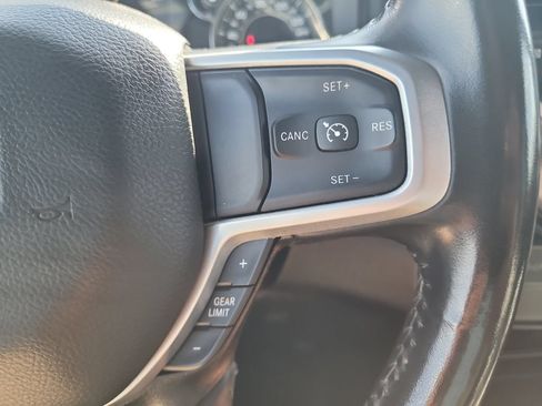 Used 2024 RAM 2500 Big Horn AWD/4WD image 31