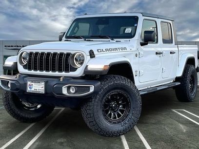 New 2026 Jeep Gladiator Overland