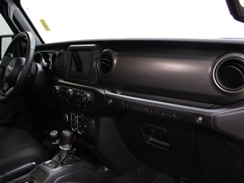 Used 2021 Jeep Wrangler Unlimited Sport AWD/4WD image 26