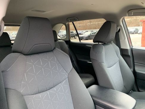 New 2025 Toyota RAV4 XLE image 18