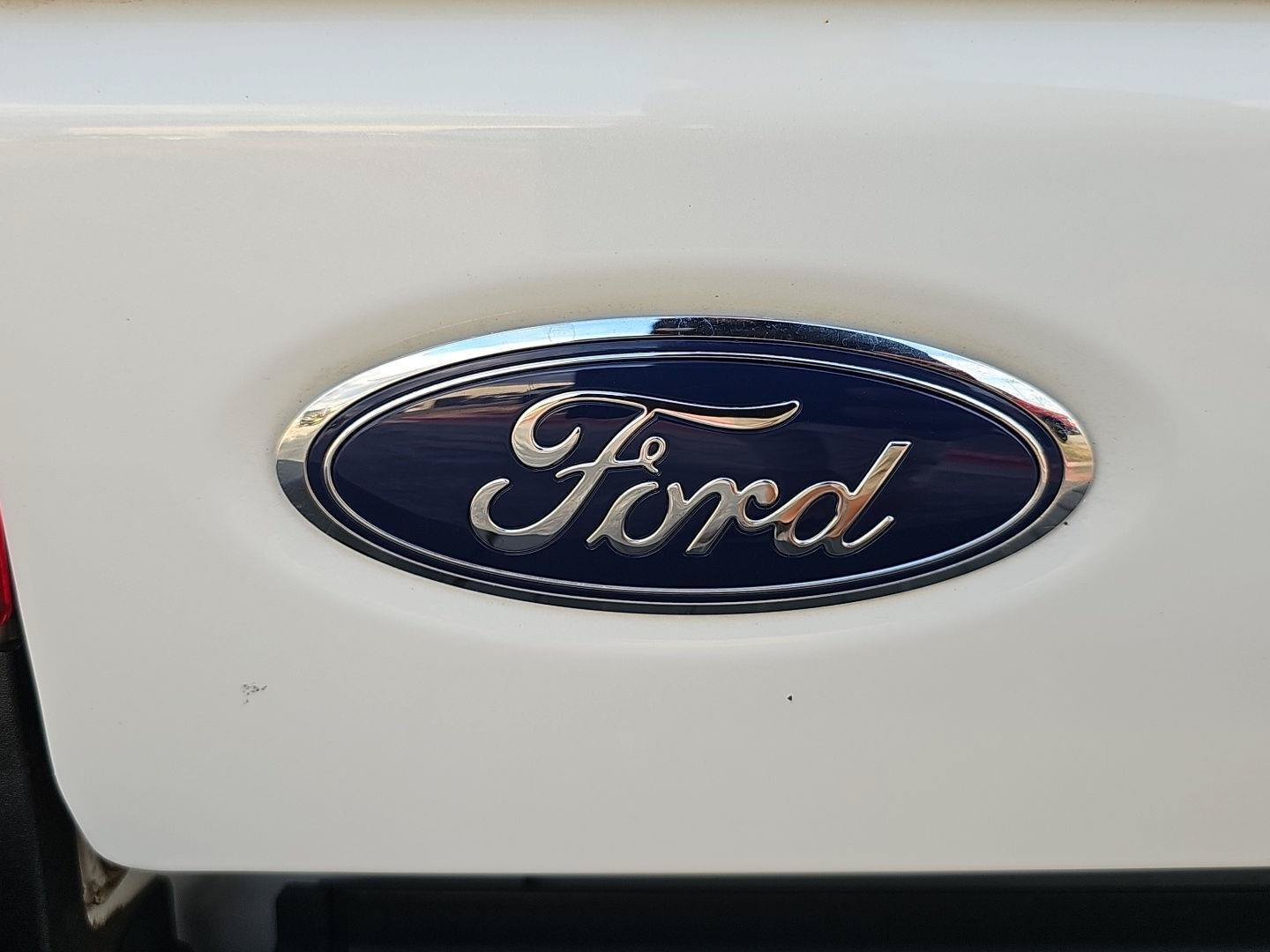 Used 2025 Ford F350 4x4 Crew Cab DRW Super Duty image 9