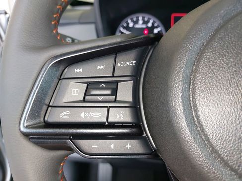 Used 2025 Subaru Crosstrek 2.5i Limited w/ Crosstrek Mirror Package image 19