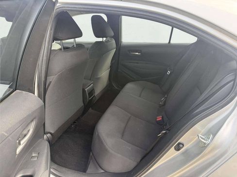 Used 2020 Toyota Corolla LE image 11