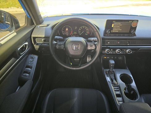 Used 2025 Honda Civic Sport image 13