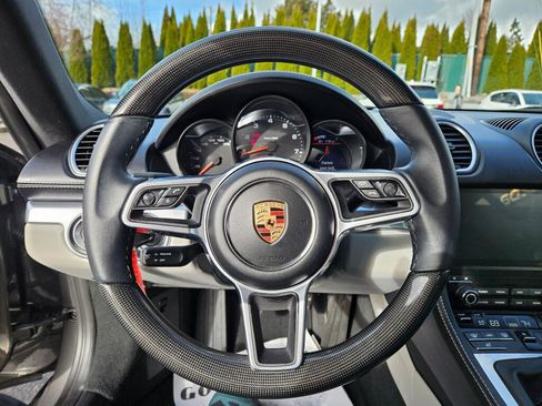 Used 2024 Porsche 718 Cayman image 16