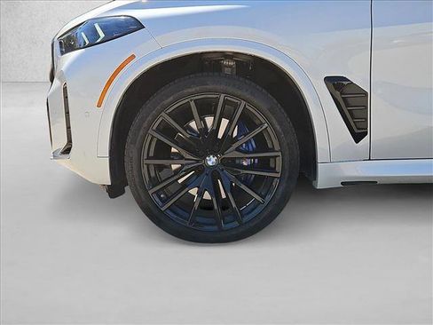 Used 2025 BMW X5 xDrive40i w/ M Sport Package image 22