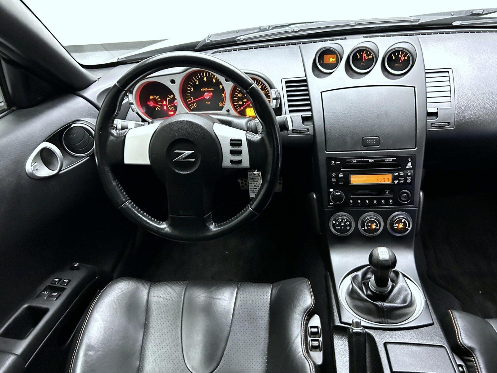 Used 2005 Nissan 350Z Grand Touring RWD image 14