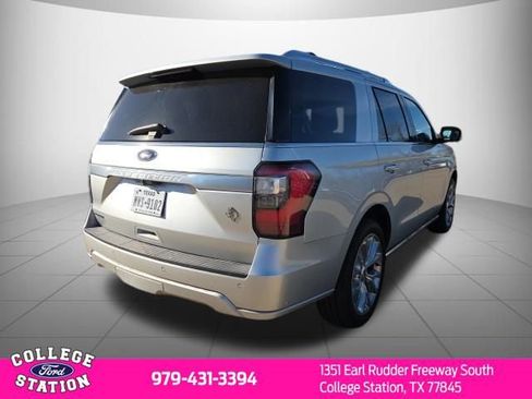 Used 2019 Ford Expedition Platinum image 3