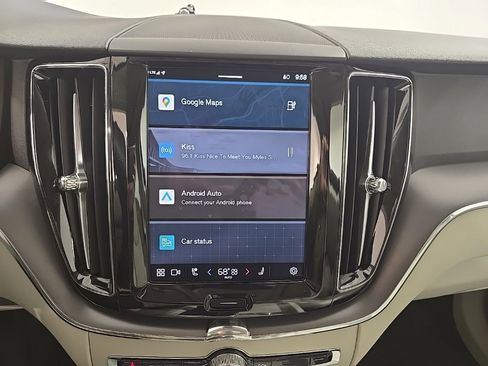 Used 2025 Volvo XC60 T8 Core w/ Climate Package image 15