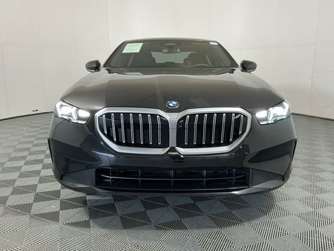 Certified 2025 BMW 530i w/ Premium Package RWD image 3