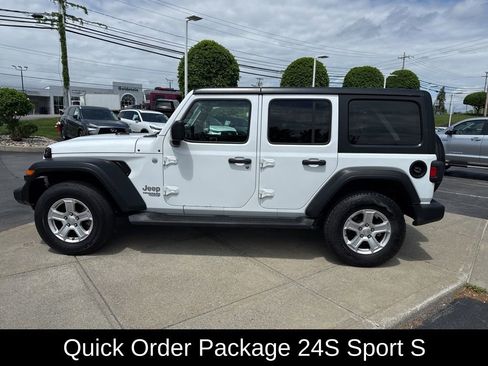 Used 2018 Jeep Wrangler Unlimited Sport S AWD/4WD image 8