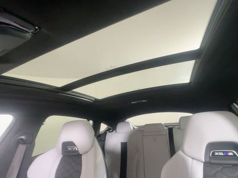 Used 2023 BMW X6 M image 17