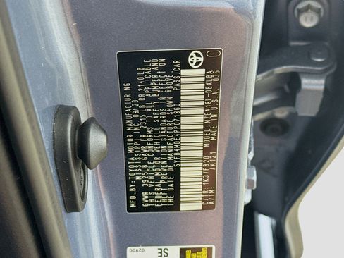 Used 2023 Toyota Corolla LE image 39