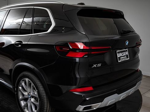 New 2026 BMW X5 xDrive40i AWD/4WD image 19