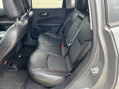 Used 2020 Jeep Compass Trailhawk AWD/4WD image 11